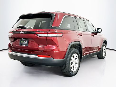 Used 2023 Jeep Grand Cherokee Limited w/ Luxury Tech Group II image 9