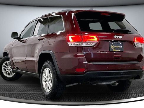 Used 2020 Jeep Grand Cherokee Laredo AWD/4WD image 4