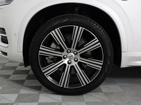Certified 2024 Volvo XC90 T8 Plus w/ Protection Package Premier image 28