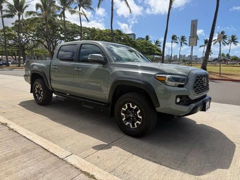 Used 2023 Toyota Tacoma TRD Off-Road AWD/4WD image 2