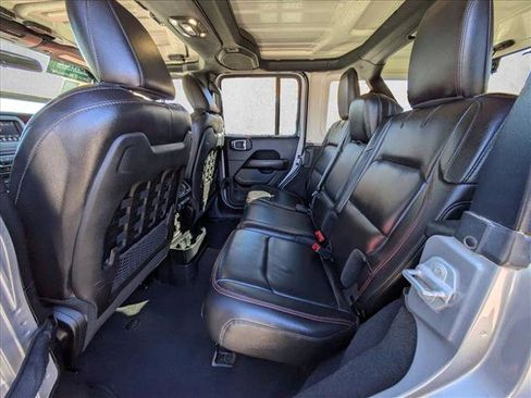 Used 2021 Jeep Wrangler Unlimited Rubicon w/ Cold Weather Group image 12