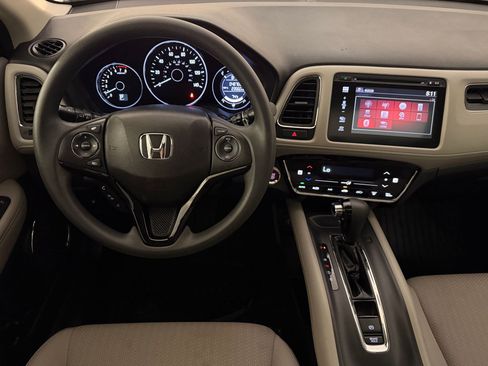 Used 2018 Honda HR-V EX image 27