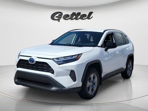 Used 2024 Toyota RAV4 LE AWD/4WD image 1