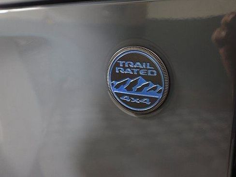 Used 2024 Jeep Wrangler Willys image 11