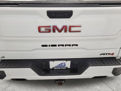 Used 2025 GMC Sierra 1500 AT4 w/ AT4 Preferred Package AWD/4WD image 27