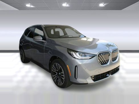 Used 2025 BMW X3 xDrive30 w/ Premium Package AWD/4WD image 7