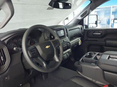 New 2026 Chevrolet Silverado 2500 Custom w/ Custom Value Package AWD/4WD image 17