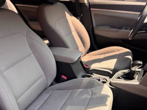 Used 2019 Hyundai Elantra SEL FWD image 10