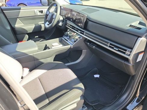 New 2026 Hyundai Santa Fe SE image 16