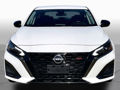 Used 2024 Nissan Altima 2.5 SR FWD image 4