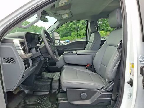 Used 2024 Ford F250 XL w/ XL Chrome Package AWD/4WD image 10