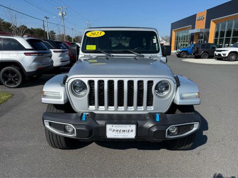 Used 2023 Jeep Wrangler Sahara w/ Cold Weather Group image 3