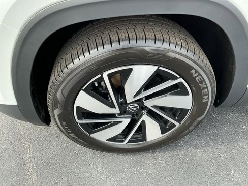 New 2026 Volkswagen Atlas SEL image 26