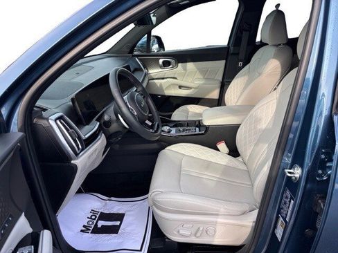 Certified 2025 Kia Sorento SX Prestige image 10