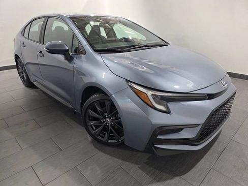 Used 2024 Toyota Corolla SE FWD image 7