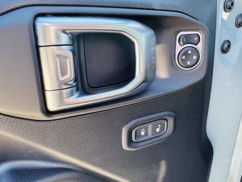 Used 2023 Jeep Wrangler Unlimited Rubicon w/ Xtreme 35 Tire Package image 14