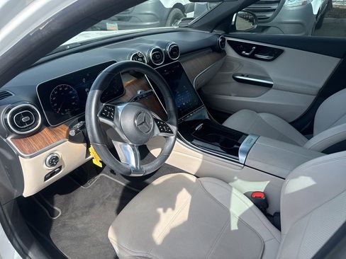 Used 2023 Mercedes-Benz C 300 Sedan image 9