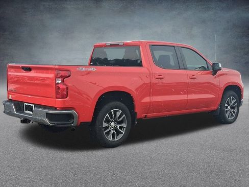 Used 2022 Chevrolet Silverado 1500 LT w/ Protection Package image 8