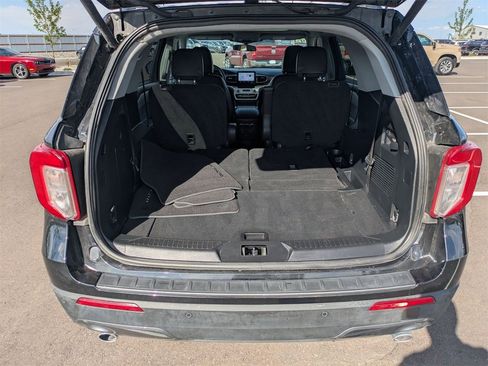 Used 2024 Ford Explorer XLT w/ Equipment Group 202A image 23