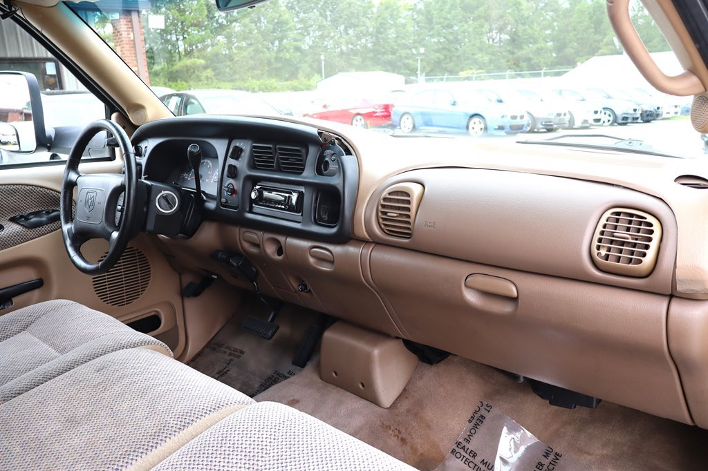 Used 2000 Dodge Ram 2500 Truck 2WD Quad Cab image 27