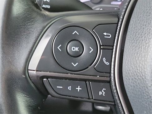 Used 2021 Toyota Camry SE image 8