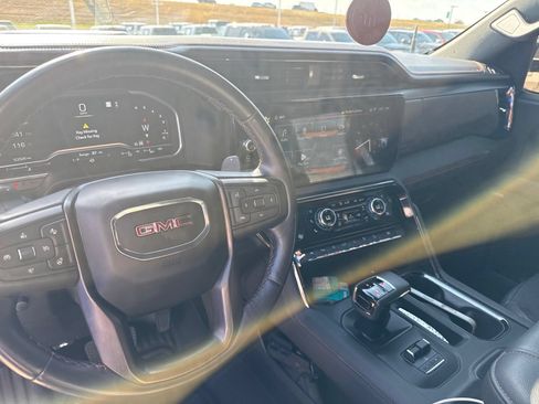 Used 2022 GMC Sierra 1500 AT4 w/ AT4 Premium Package AWD/4WD image 26