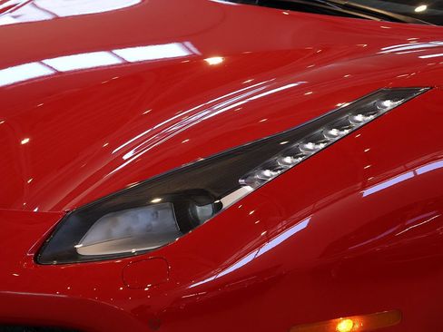 Certified 2019 Ferrari 488 Spider RWD image 30