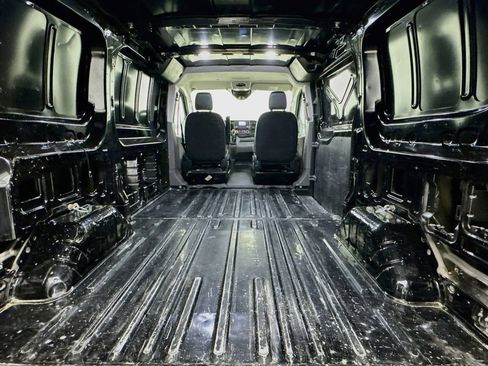 Used 2023 Ford Transit 350 Low Roof RWD image 28