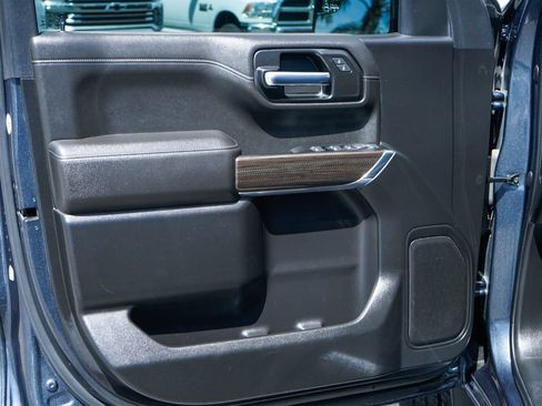 Used 2022 Chevrolet Silverado 1500 RST w/ LPO, Dark Essentials Package image 15