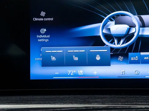 Used 2026 BMW X5 xDrive40i w/ M Sport Package image 28