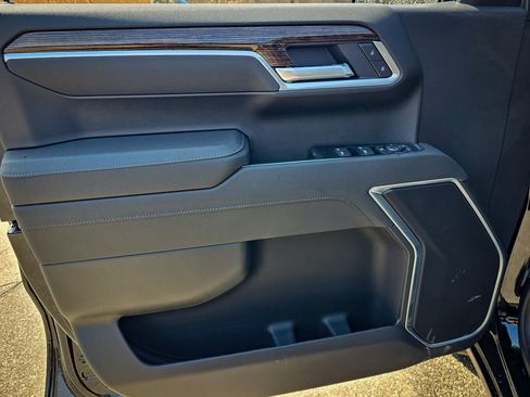 New 2026 GMC Sierra 1500 Elevation image 10