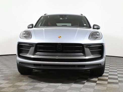 Used 2026 Porsche Macan AWD/4WD image 10