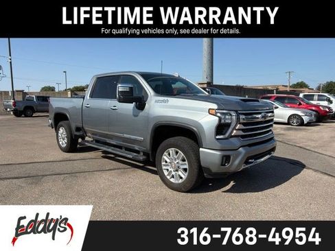 Used 2024 Chevrolet Silverado 2500 High Country w/ Technology Package AWD/4WD image 1