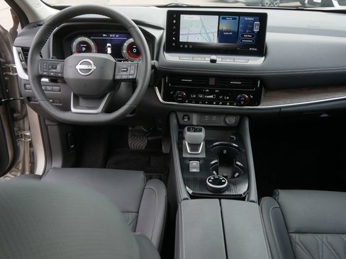 Used 2026 Nissan Rogue Platinum w/ Platinum Premium Package AWD/4WD image 20