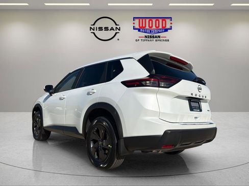 New 2026 Nissan Rogue SV w/ Cold Weather Package AWD/4WD image 4