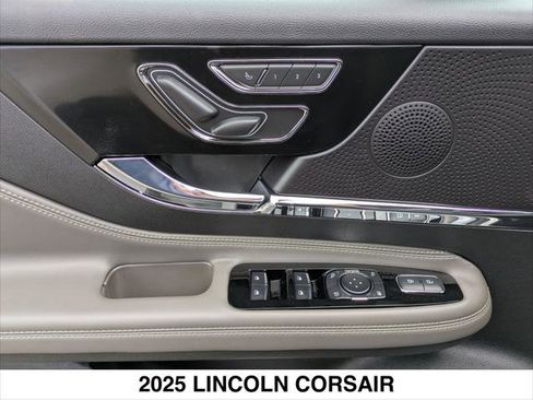 New 2025 Lincoln Corsair FWD w/ Equipment Group 101A image 8