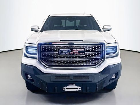 Used 2018 GMC Sierra 1500 Denali w/ Denali Ultimate Package image 4