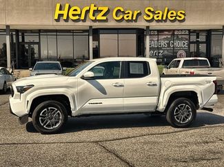 Used 2025 Toyota Tacoma TRD Sport AWD/4WD video 1