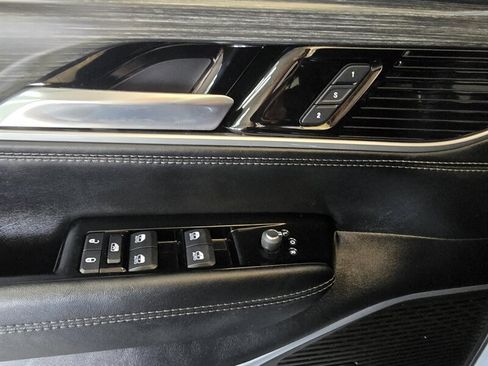 Used 2023 Jeep Wagoneer L Series III RWD image 23
