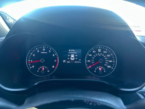 Used 2021 Kia Forte GT-Line w/ GT-Line Premium Package FWD image 5