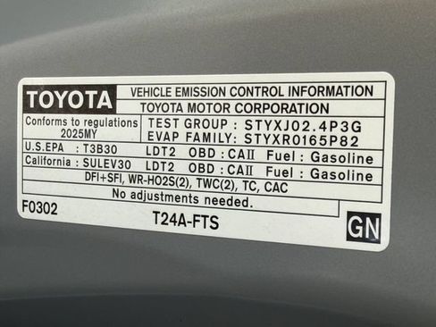 Used 2025 Toyota Highlander XSE AWD/4WD image 26