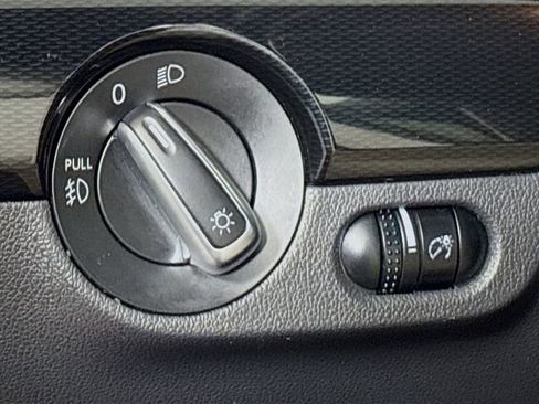 Used 2015 Volkswagen Jetta Sport image 10