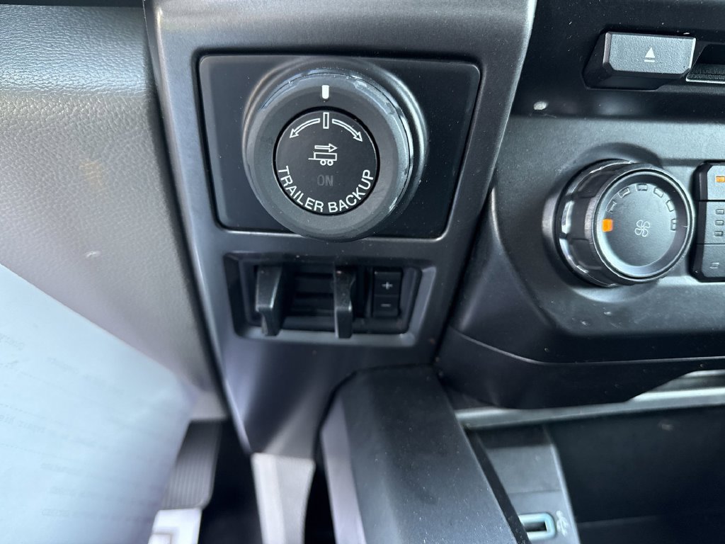 Used 2018 Ford F150 XLT w/ Equipment Group 302A Luxury AWD/4WD image 27