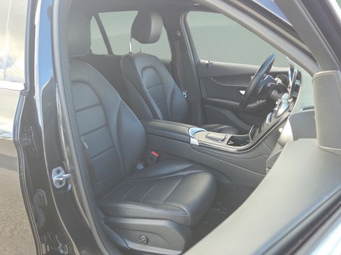 Used 2022 Mercedes-Benz GLC 300 4MATIC image 17
