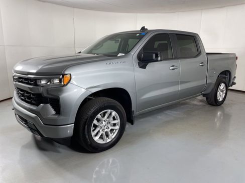 Used 2025 Chevrolet Silverado 1500 RST image 4