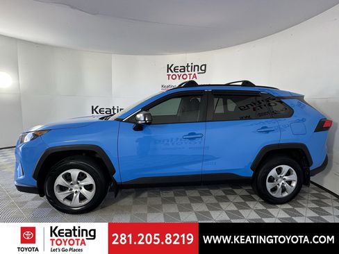 Certified 2021 Toyota RAV4 LE image 9