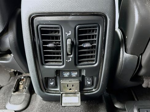 Used 2019 Dodge Durango GT AWD/4WD image 16