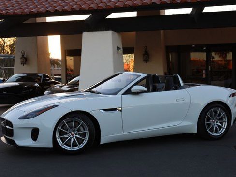 Used 2020 Jaguar F-TYPE Convertible image 5