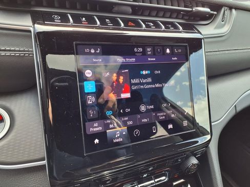 New 2026 Jeep Grand Cherokee L Laredo AWD/4WD image 5