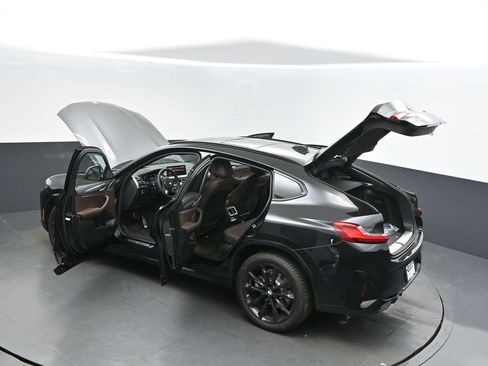 New 2025 BMW X4 xDrive30i image 46